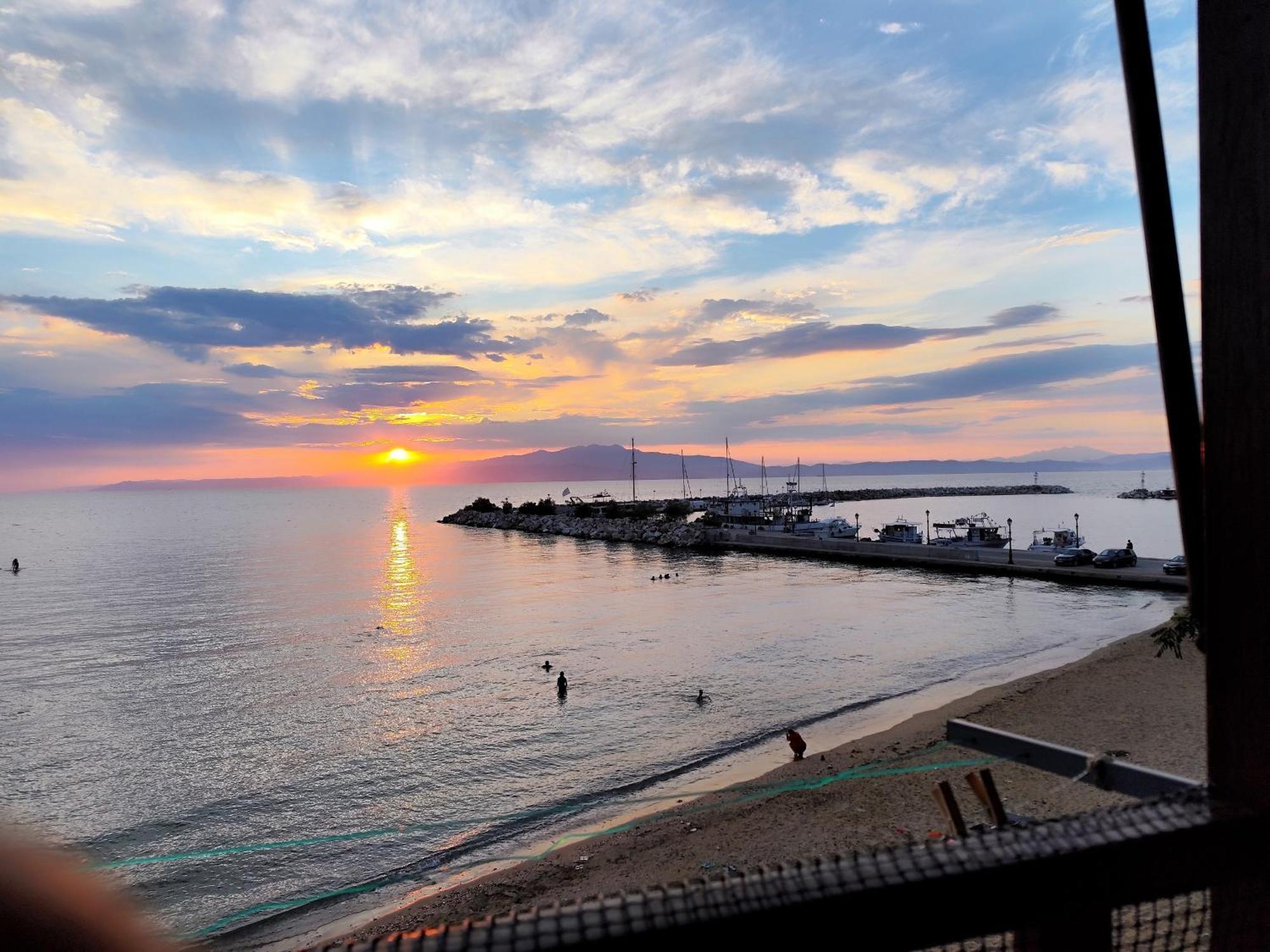 Beachfront Apartment Thassos Skala Kallirakhis Exterior photo